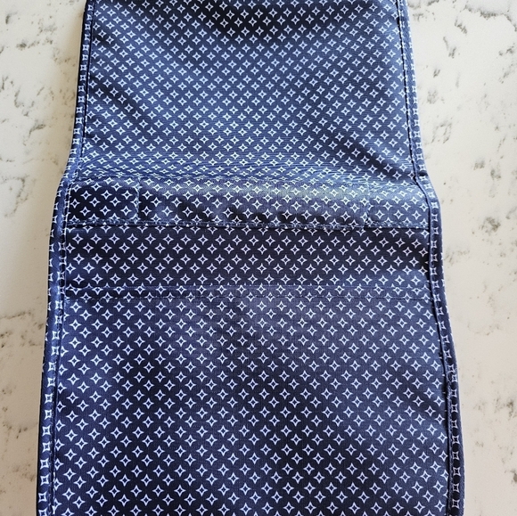 Avon Hanging Toiletry Organizer - Picture 5 of 6